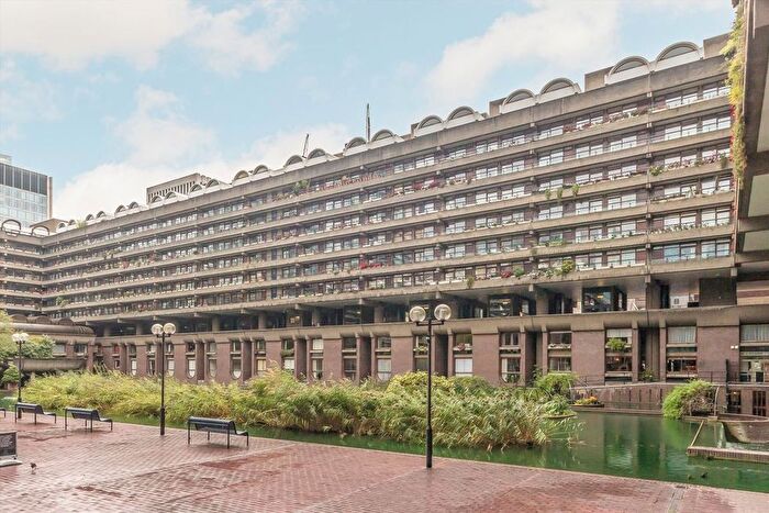 1 Bedroom Flat To Rent In Barbican, Andrewes House, EC2Y