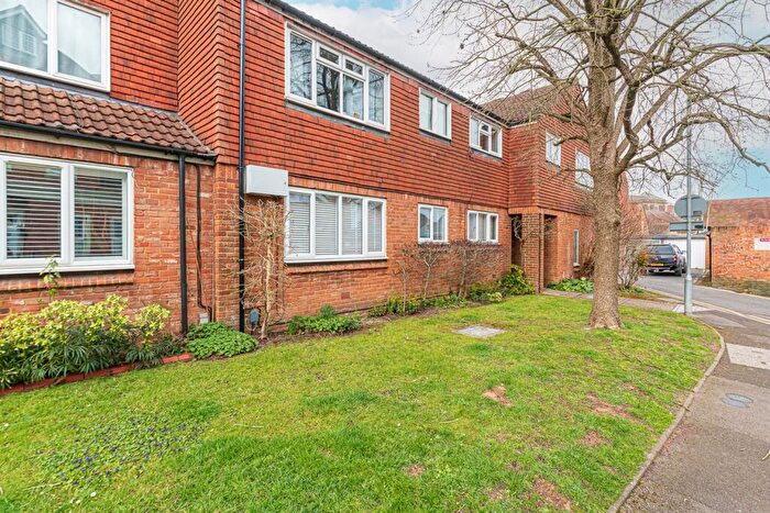 2 Bedroom Maisonette To Rent In Mulberry Court, Rose Street, Wokingham, RG40