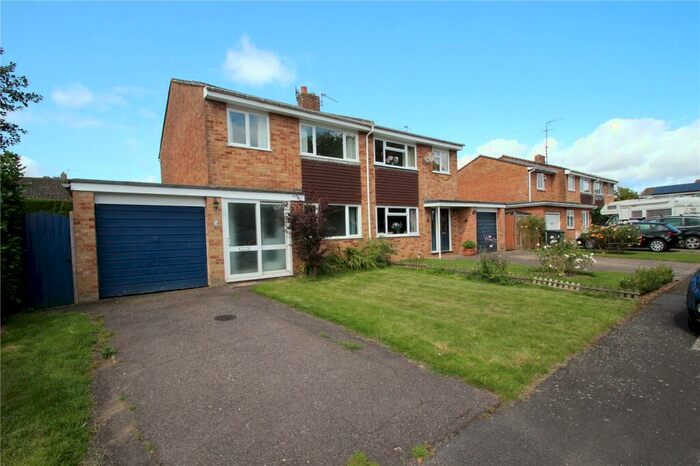 3 Bedroom Semi-Detached House To Rent In Hamble Close, Oakley, Hants, RG23
