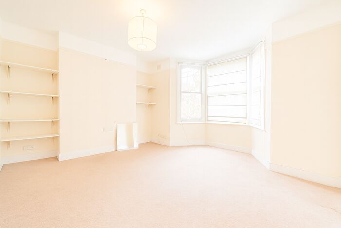 1 Bedroom Flat To Rent In Santos Road, London, SW18