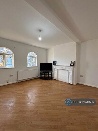 4 Bedroom Flat To Rent In Ranelagh Road, Leytonstone, E11