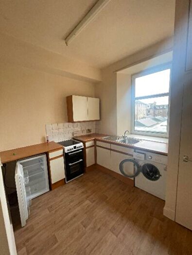 1 Bedroom Flat To Rent In New Row, Perth, Perthshire, PH1