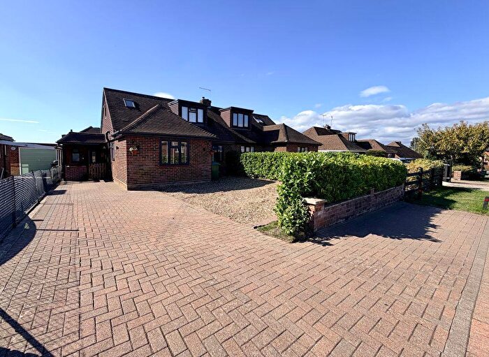 5 Bedroom Semi-Detached Bungalow For Sale In Bourne End - Out Of, SL8