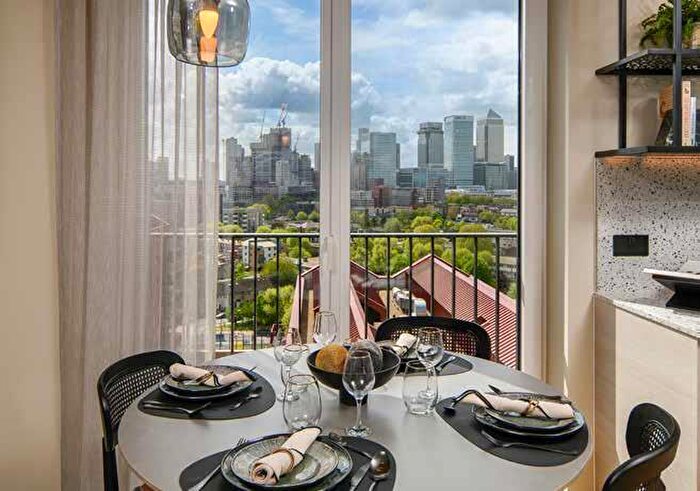 1 Bedroom Apartment For Sale In Leven Road, London, E14