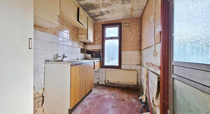 2 Bedroom Detached Bungalow For Sale In Halstead Road, Kirby Cross, CO13