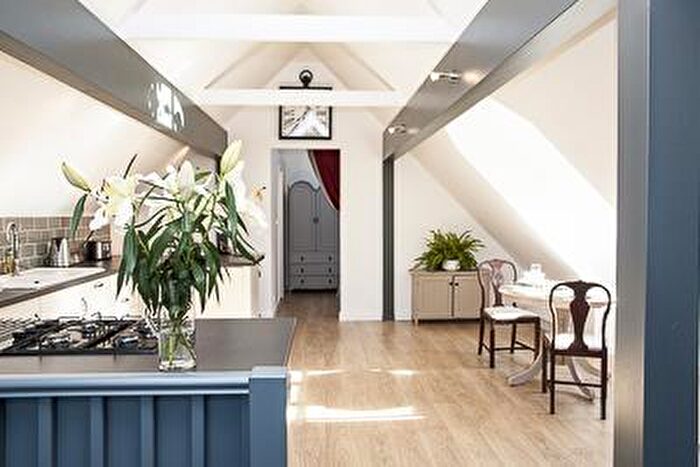 1 Bedroom Coach House To Rent In The Loft, Rascarrel House, Main Street, OX12