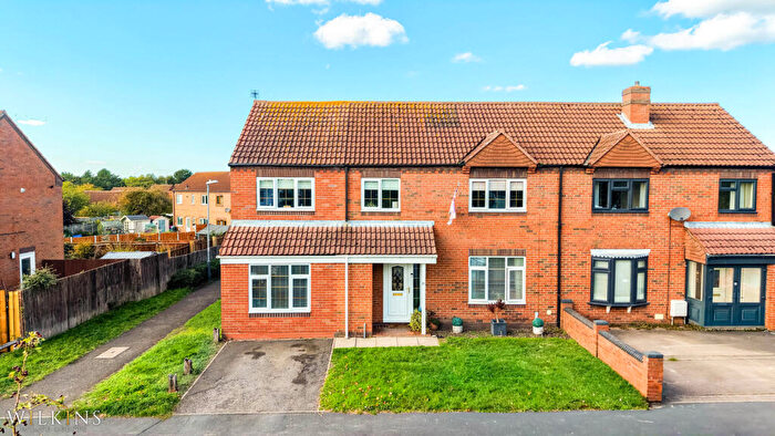 4 Bedroom Semi Detached House For Sale In Wood Street, Wood End, Atherstone, Warwickshire, CV9
