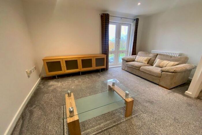 2 Bedroom Maisonette To Rent In Amalfi House, Cardiff, CF10