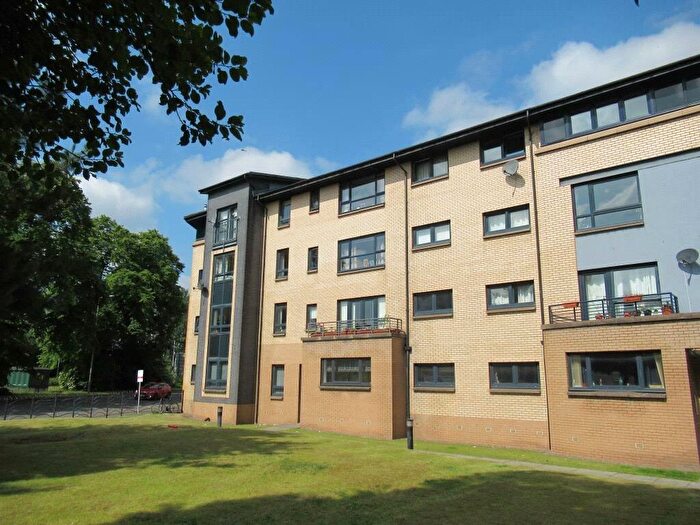 3 Bedroom Terraced House To Rent In Beith Street, Glasgow, G11