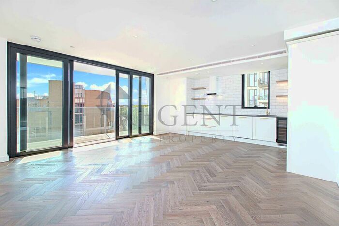 2 Bedroom Apartment To Rent In Gauging Square, Cashmere Wharf, E1W