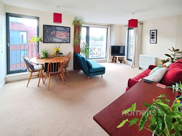 1 Bedroom Flat For Sale In Printing House Court, Sebastopol Road, Aldershot, GU11