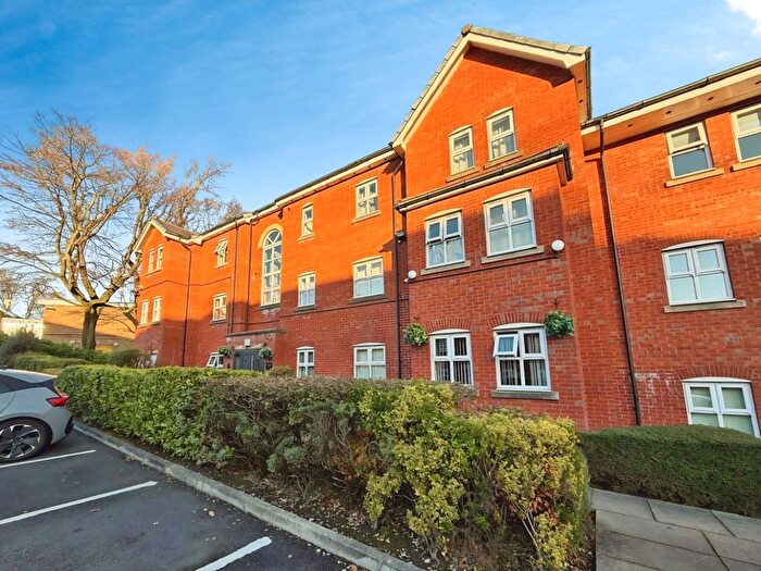 2 Bedroom Flat For Sale In Thomasson Court, Bolton, BL1