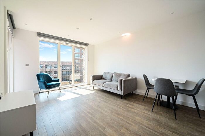 1 Bedroom Flat To Rent In Surrey Quays Road, London, SE16