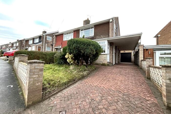 3 Bedroom Semi-Detached House For Sale In Beaver Hill Road, Sheffield, S13
