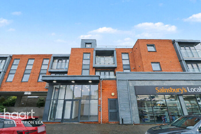 2 Bedroom Flat For Sale In Southchurch Road, Southend-On-Sea, SS1