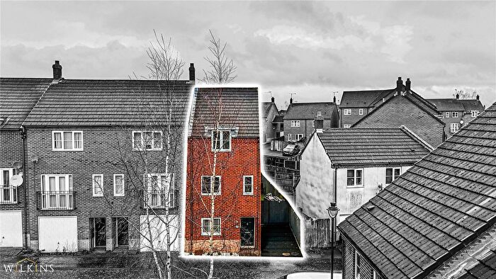 3 Bedroom End Terrace House For Sale In Cypress Way, Nuneaton, Warwickshire, CV10