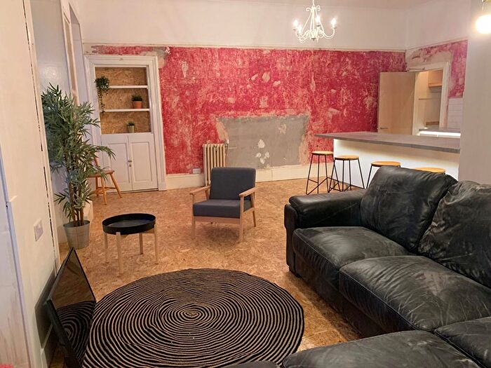 4 Bedroom Flat To Rent In Hmo Woodlands Road, Glasgow, G3