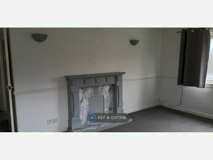 1 Bedroom Flat To Rent In Waverley Road, Paisley PA2