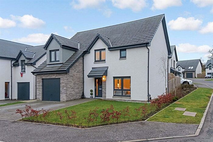 4 Bedroom Detached House For Sale In Binnie Crescent, Gartcosh, Glasgow, North Lanarkshire, G69