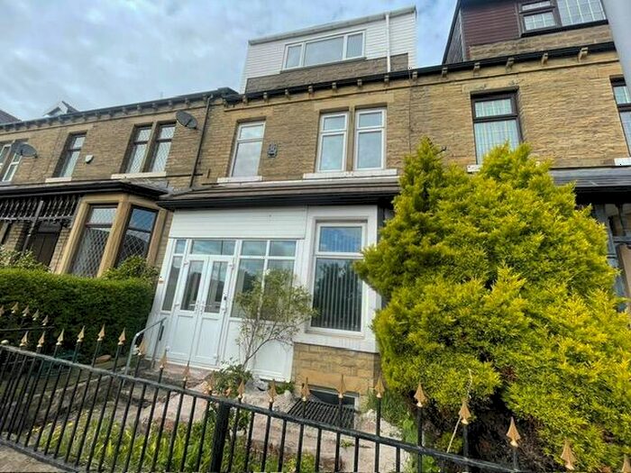 5 Bedroom Terraced House To Rent In West Park Road, Bradford, BD8
