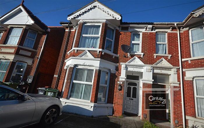 1 Bedroom Flat To Rent In |Ref: |, Leigh Road, Southampton, SO50