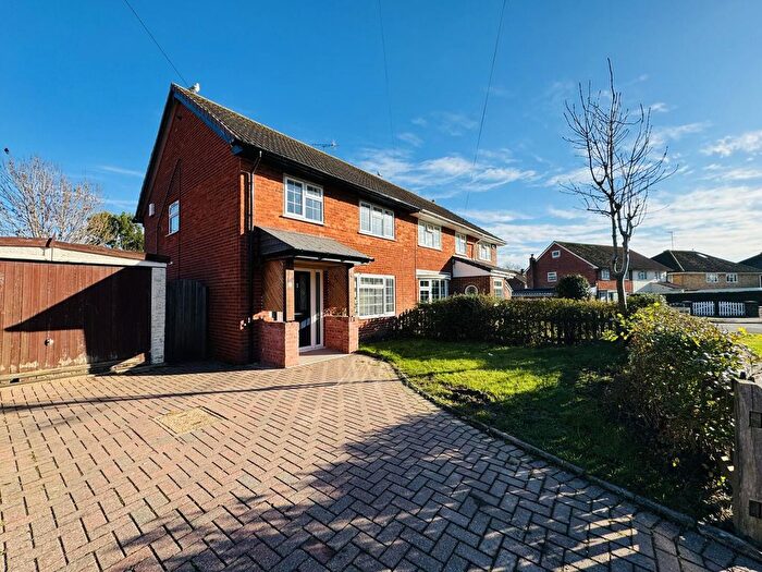 3 Bedroom Semi-Detached House To Rent In Denchers Plat, Langley Green, Crawley, RH11