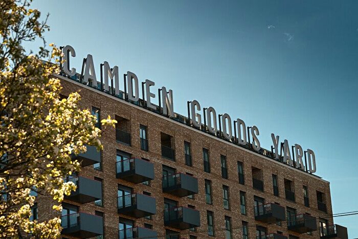 Studio For Sale In Manhattan, Camden Goods Yard, Chalk Farm Road, London, NW1