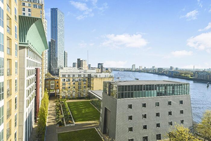 2 Bedroom Apartment To Rent In Belgrave Court, Westferry Circus, E14