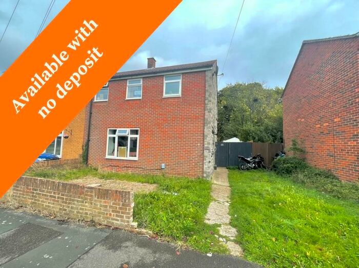 4 Bedroom End Of Terrace House To Rent In Turner Avenue, Bridgemary, PO13
