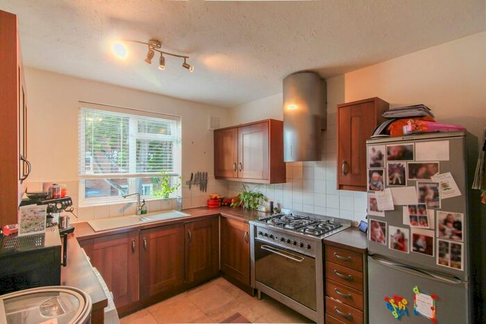 3 Bedroom Flat To Rent In Merryhills Court, London, N14