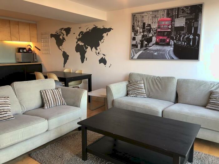 2 Bedroom Apartment To Rent In Saxton, The Avenue, LS9