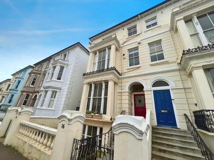 2 Bedroom Apartment To Rent In Ventnor Villas, Hove, BN3