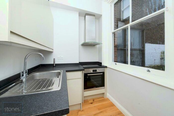 1 Bedroom Apartment To Rent In Chalk Farm Road, Chalk Farm, London, NW1