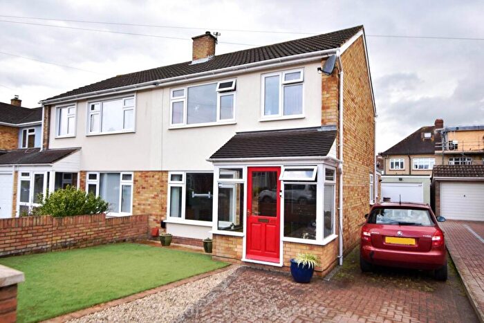 3 Bedroom Semi-Detached House For Sale In St Andrews Road, Gosport, PO12