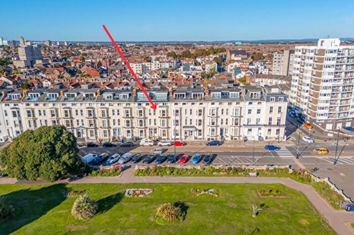 1 Bedroom Flat To Rent In South Parade, Southsea, PO5