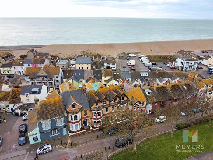 1 Bedroom Flat For Sale In Queens Road, Portland, DT5