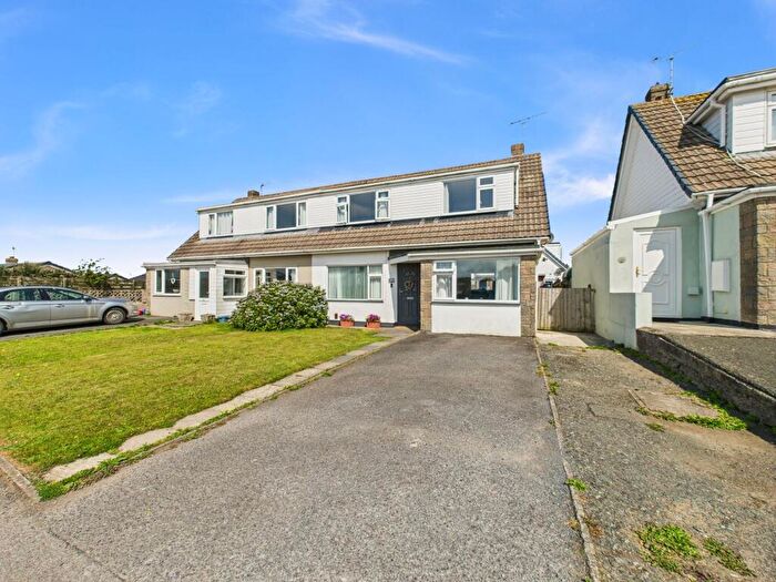 3 Bedroom Semi-Detached House For Sale In St. Brides View, Roch, SA62