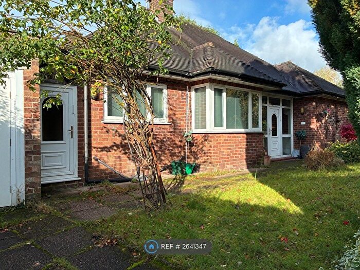 4 Bedroom Bungalow To Rent In Oakwell Drive, Salford, M7