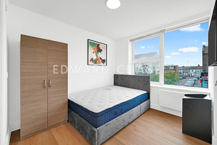 Property To Rent In , IG1