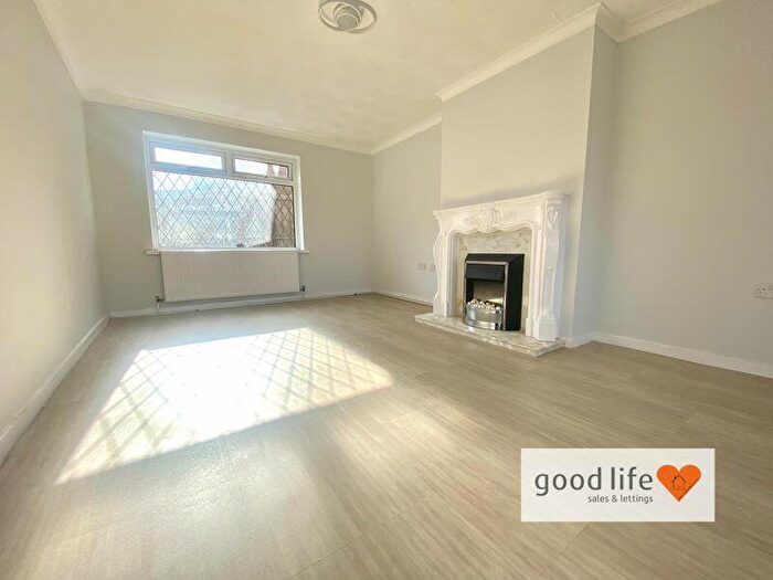 3 Bedroom Semi-Detached House To Rent In Gleneagles Road, Grindon, Sunderland, SR4