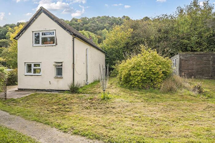 2 Bedroom Cottage For Sale In Coombes Moor, Presteigne, Herefordshire, LD8