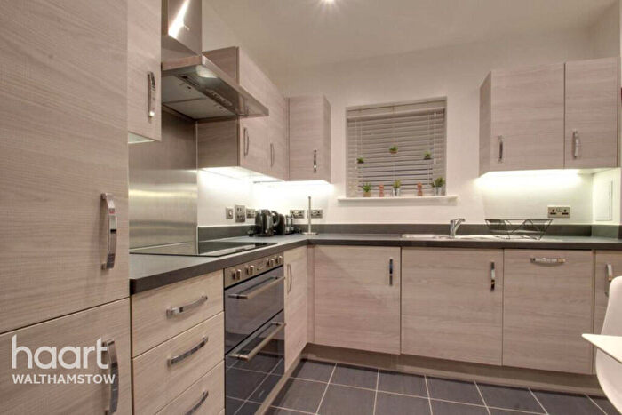 1 Bedroom Apartment To Rent In Thornbury Way, London, E17