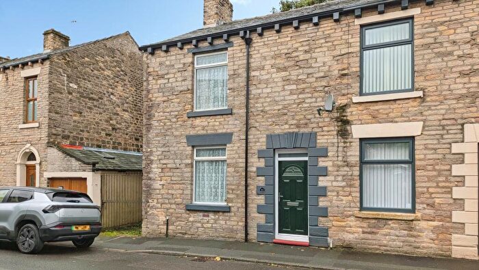 2 Bedroom Terraced House For Sale In Co Operative Street, Saddleworth, Oldham, OL4