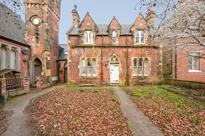 4 Bedroom Detached House For Sale In King Street, Thorne, Doncaster, DN8