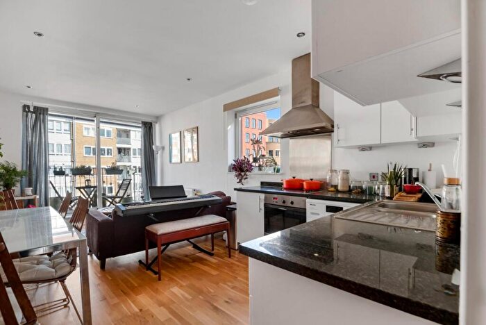 1 Bedroom Flat To Rent In Hamond Square, Hoxton Street, London, N1