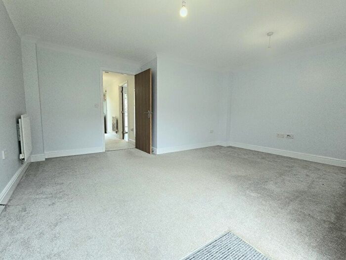 3 Bedroom House To Rent In Berryfields, Aylesbury, HP18