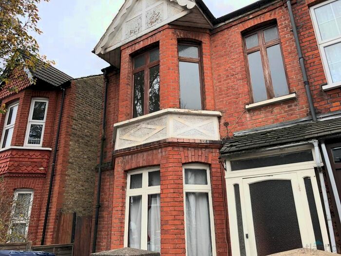 4 Bedroom Semi-Detached House To Rent In Leighton Road, West Ealing W13