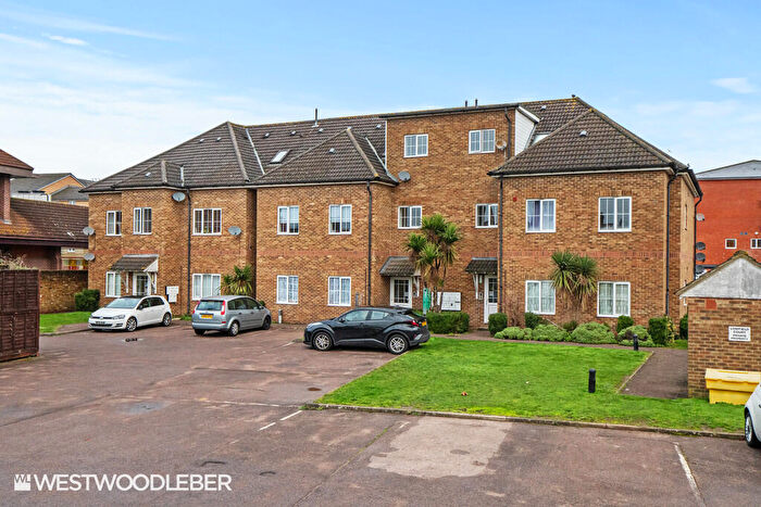 1 Bedroom Apartment To Rent In Lowfield Lane, Hoddesdon, EN11