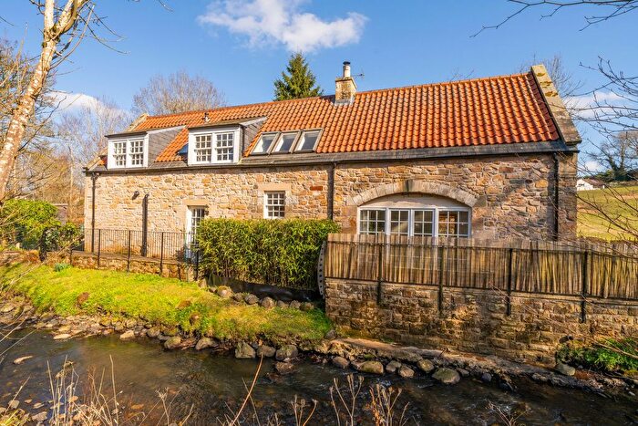 3 Bedroom Detached House For Sale In Ceres Burn, Ceres, KY15