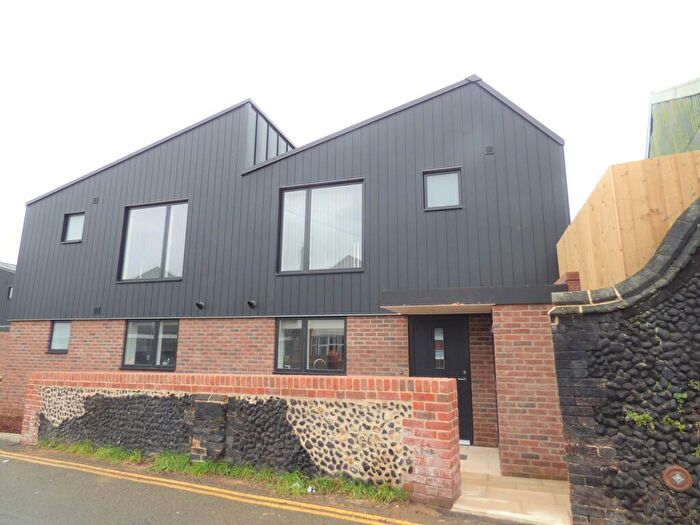 2 Bedroom End Of Terrace House To Rent In Friarscroft Lane, Wymondham, Norfolk, NR18
